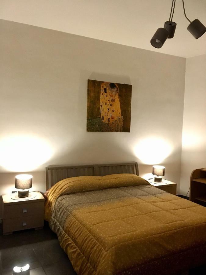 Blackboard House Hotel Bari Buitenkant foto