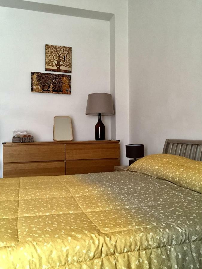 Blackboard House Hotel Bari Buitenkant foto